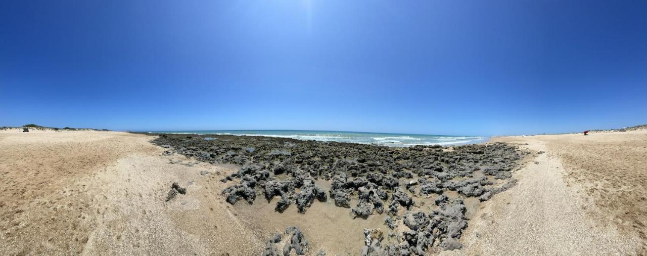 Гостевой дом Chozito De Paja A 300M. Playa Mangueta Эль-Пальмар Экстерьер фото